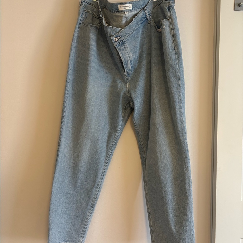 Abercrombie & Fitch The Dad High Rise Jean curve love size 24 nwot - Picture 5 of 8